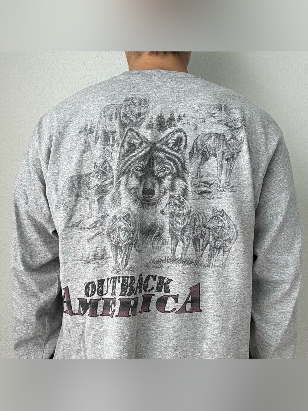 Vintage 2000s Outback America Wolves Graphics Gray Long Sleeve Tee Shirt Y2K